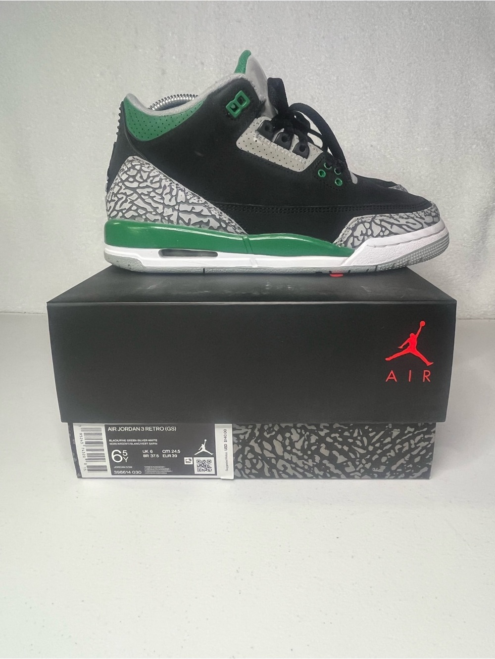 Nike Air Jordan 3 Retro GS Pine Green Size 6.5Y